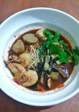 Tom Yam Seafood Mushroom