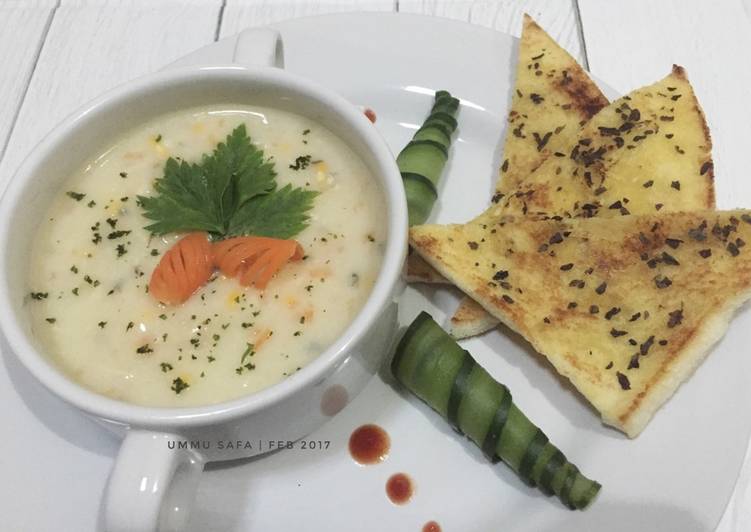 gambar untuk resep Cream soup with garlic bread