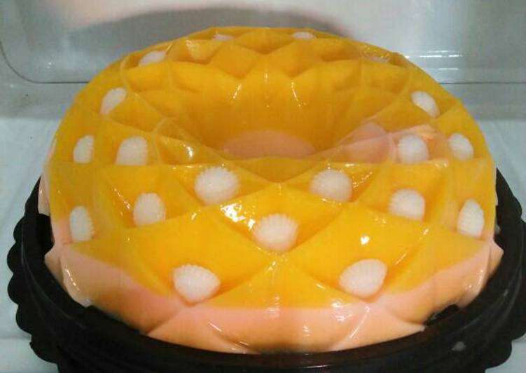 bahan dan cara membuat Puding mangga n stroberi flan mix jely