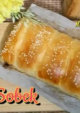 Roti Sobek Tanpa Ulen