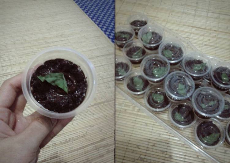 gambar untuk resep Puding Cacing Coklat Lazizzz, iseng-iseng buat,eh ternyata bisa jadi usaha sampingan,insyaAllah banyak yang suka deh :)))