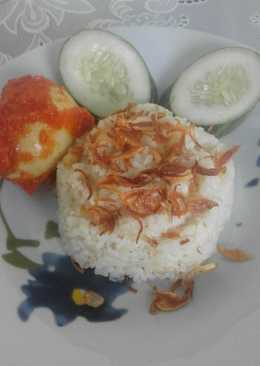 Nasi liwet dengan telur balado