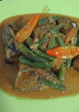 Gulai ikan tongkol pedas