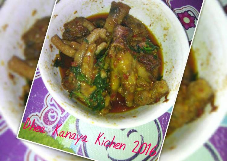 resep makanan Rica rica kaki ayam kemangi pedassny nendang??