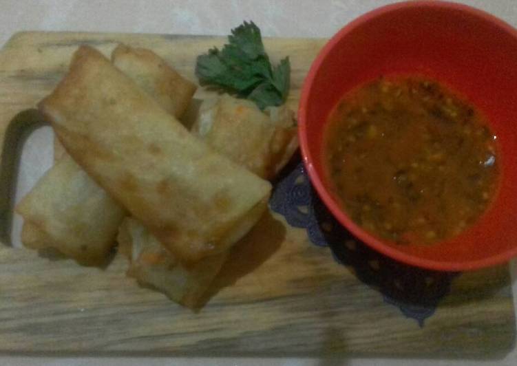 resep lengkap untuk Lumpia sayur sederhana saus asam pedas