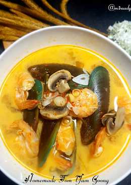 Tom Yum Udang dan Kerang