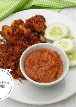 Ayam goreng serundeng