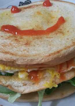Sandwich roti tawar