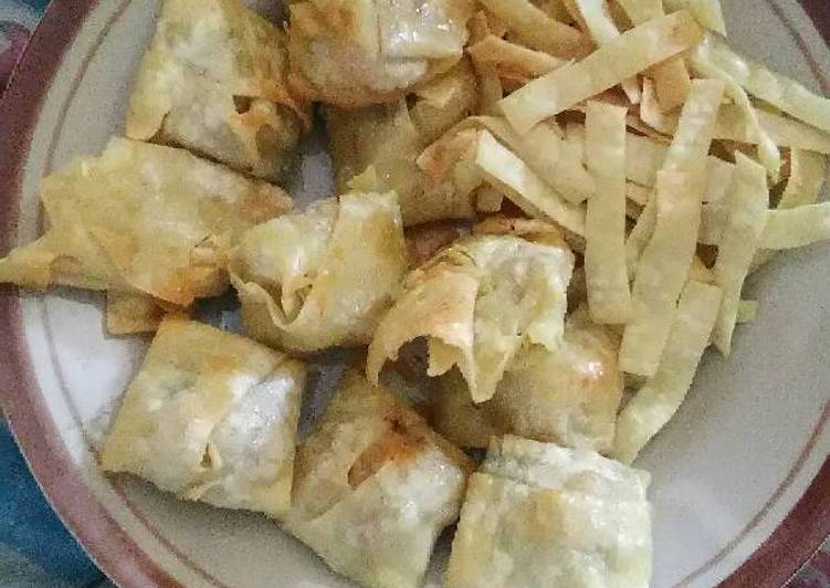 cara membuat Pangsit goreng isi baso ayam