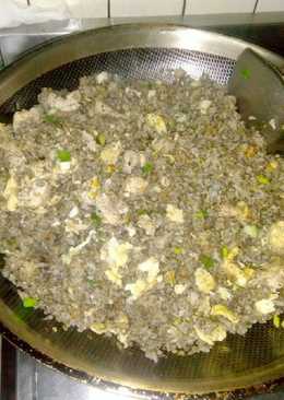 Nasi goreng wijen hitam