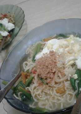 Mie Kuah Ayam Bawang