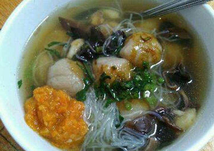 bahan dan cara membuat Bakso jamur (tekwan jamur)