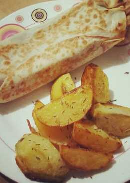 Chicken wrap and potato wedges ala saya sendiri