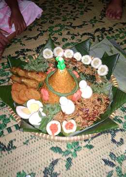 Tumpeng kuning