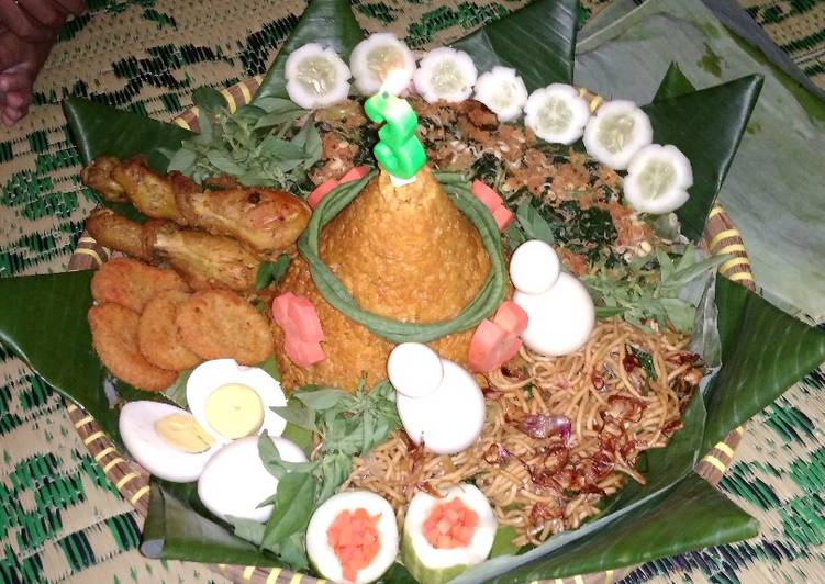 bahan dan cara membuat Tumpeng kuning