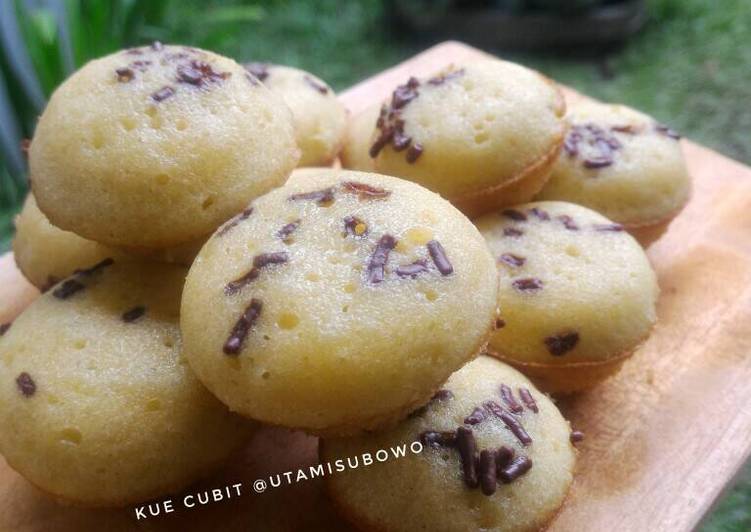 gambar untuk cara membuat Kue Cubit Versi I hampir mirip di Abang Abang