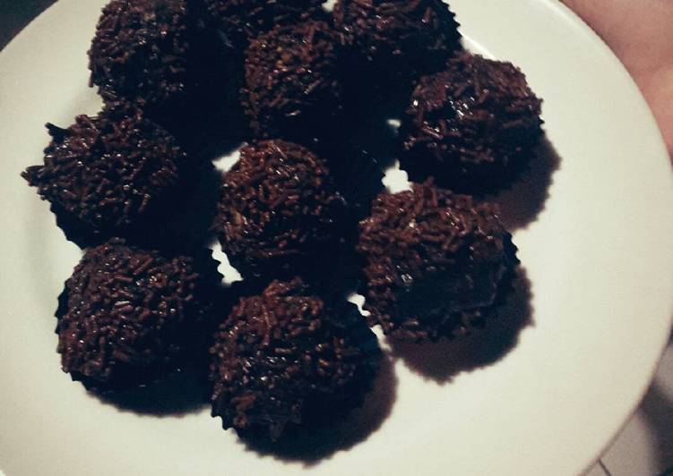 gambar untuk cara membuat Chocolate Ball