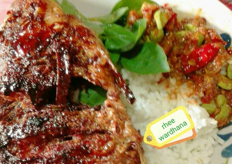 gambar untuk resep makanan Ikan bakar bumbu kuning