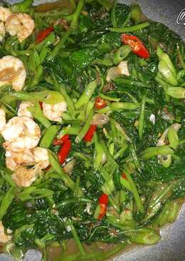 Tumis kangkung saos tiram