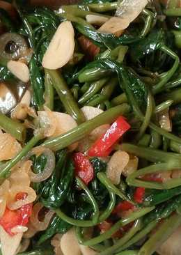 tumis kangkung kriuk dan enakk ðð