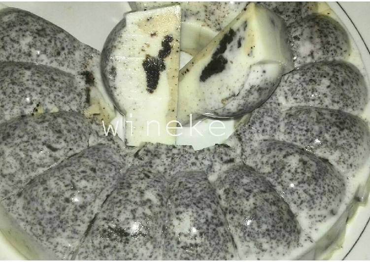 bahan dan cara membuat Puding Coffe Susu bertabur Oreo