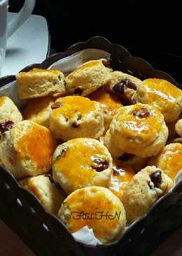 Mini Raisin Scones
