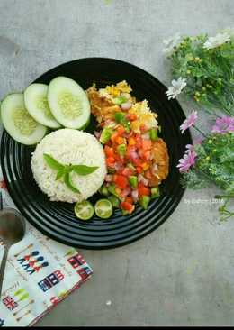 Ayam geprek sambal dabu-dabu