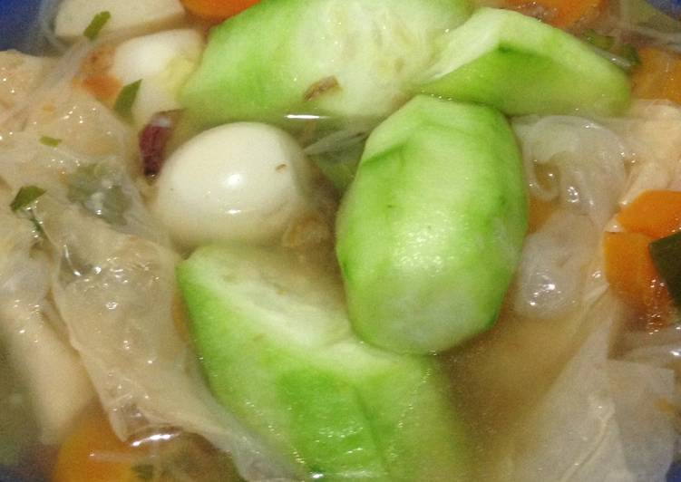 resep makanan Sop oyong kembang tahu