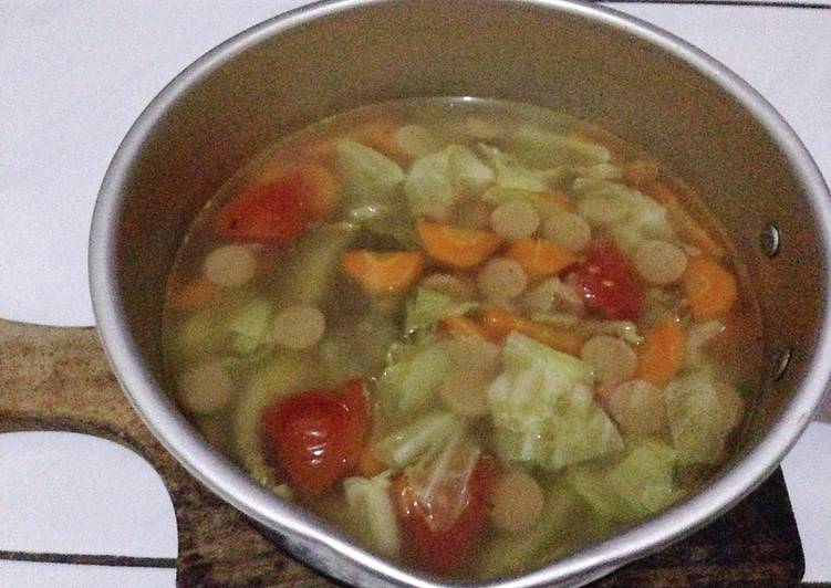 gambar untuk cara membuat Sayur sop sosis ceker ala anak kost