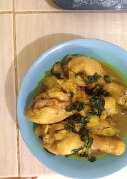 Ayam Bumbu Kuning Daun Kemangi