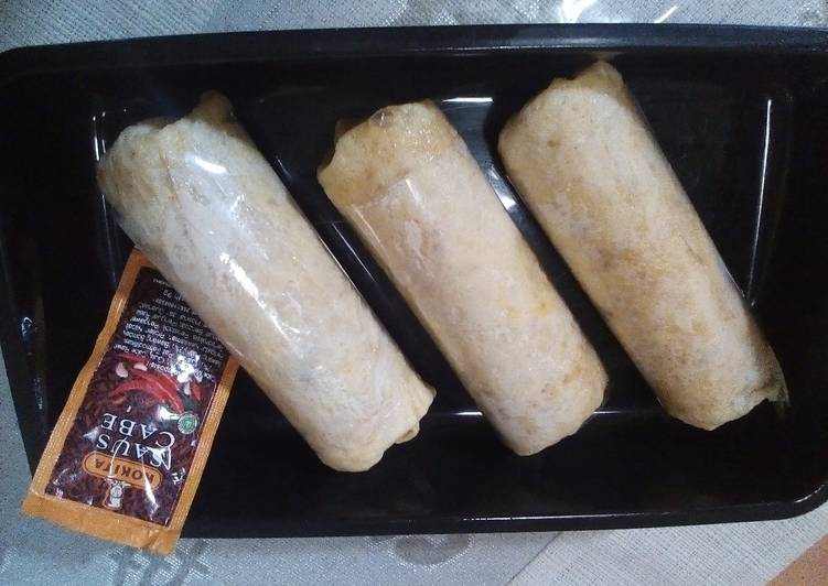 bahan dan cara membuat Alternatif Bekal Anak2 Nasi Goreng Gulung