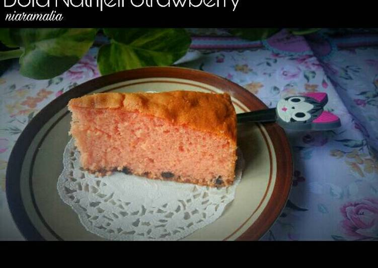 resep makanan Bolu Nutrijell Strawberry