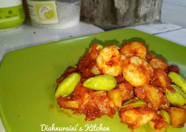 resep Sambal Goreng Kentang Udang Pete