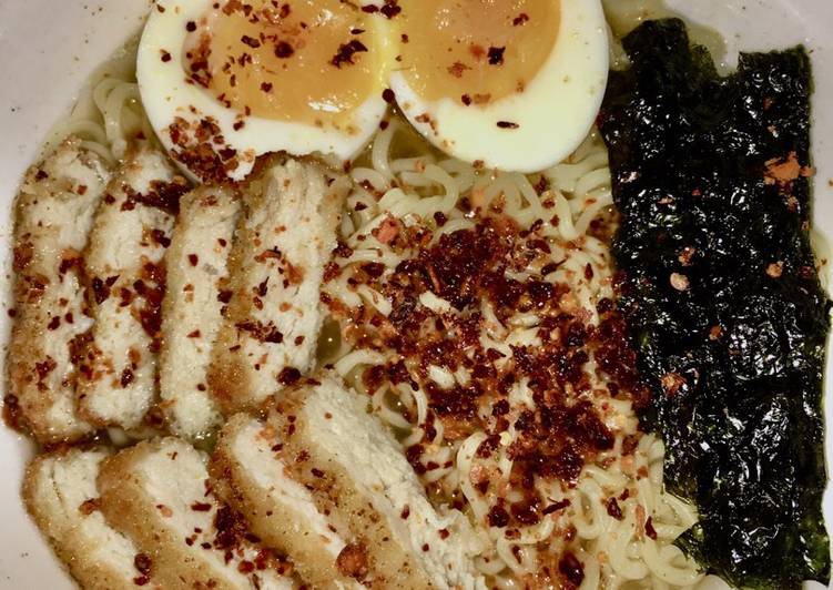 resep lengkap untuk Ramyeon Indomie Ayam Bawang