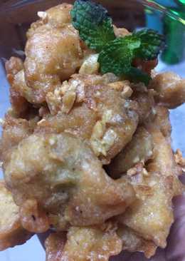 Ayam goreng saus telur asin