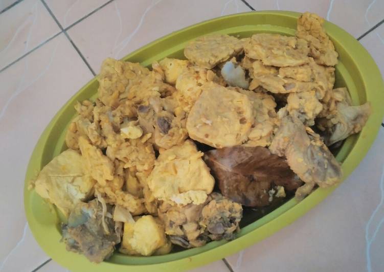 gambar untuk resep Ayam Bumbu Kuning untuk Stock Lauk