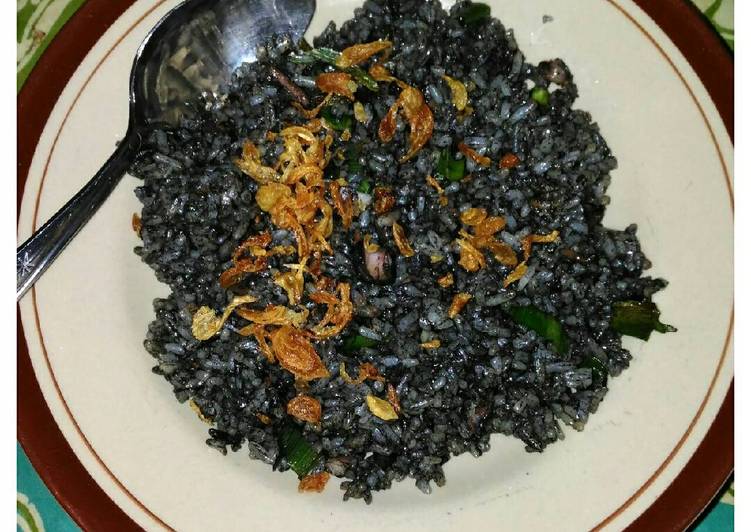 gambar untuk resep Nasi Goreng Hitam