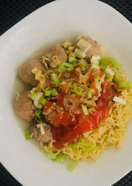 Mie kuah bakso