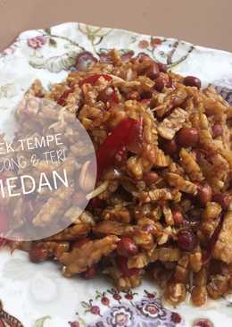 Orek tempe kacang & teri medan