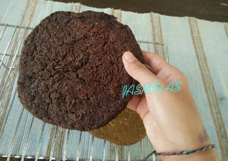 gambar untuk resep Double chocolate Giant cookies 5 menit (no timbangan&mixer)