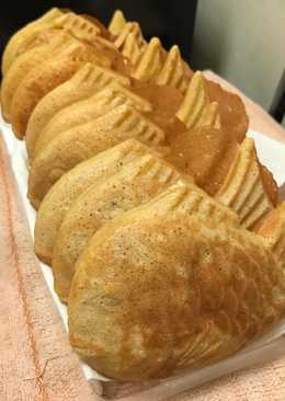 BanTai  (Banana Taiyaki x pukis)