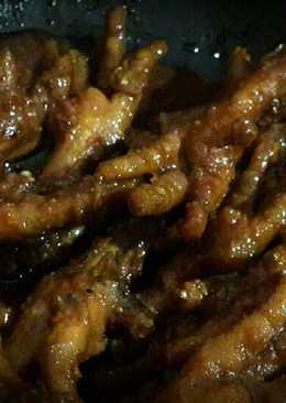 Ceker empuk pendamping mie ayam