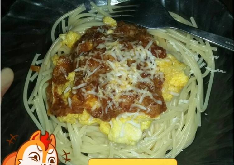 resep lengkap untuk Spaghetti Bolognese featuring Scrambled Egg