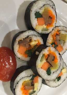 Sushi salmon+mushroom