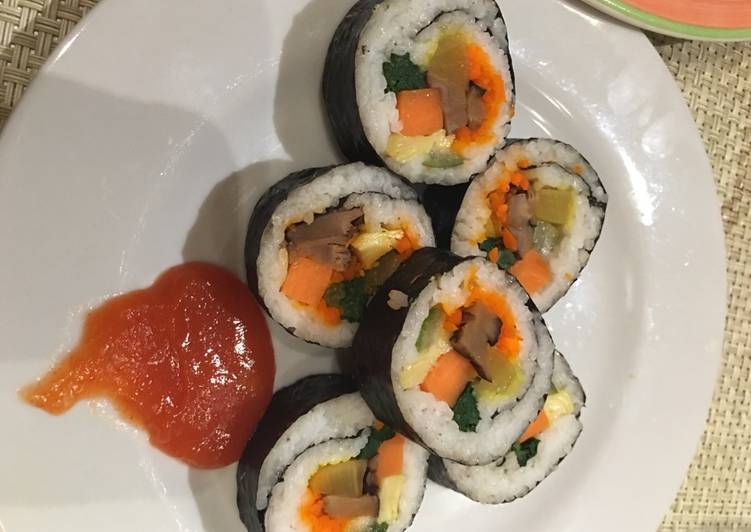 gambar untuk cara membuat Sushi salmon+mushroom