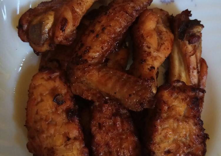 Sayap Ayam dan tempe bacem foto resep utama