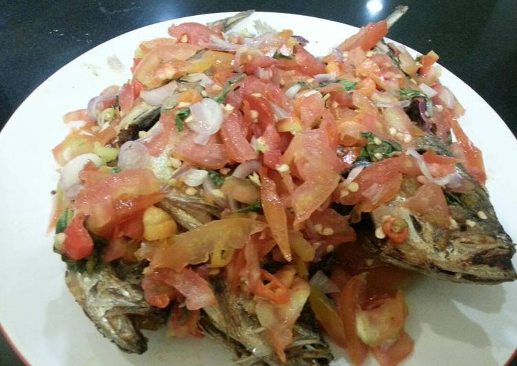 resep masakan IKAN KEMBUNG GORENG Dabu2 ala Widy (Dapoer Chef)