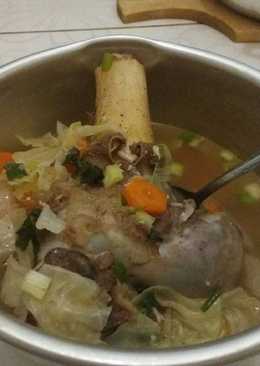 Sop Tulang dan Daging Sapi