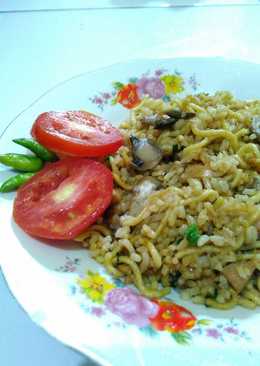 Nasi Goreng Magelangan Jamur Kancing dan Bakso Udang