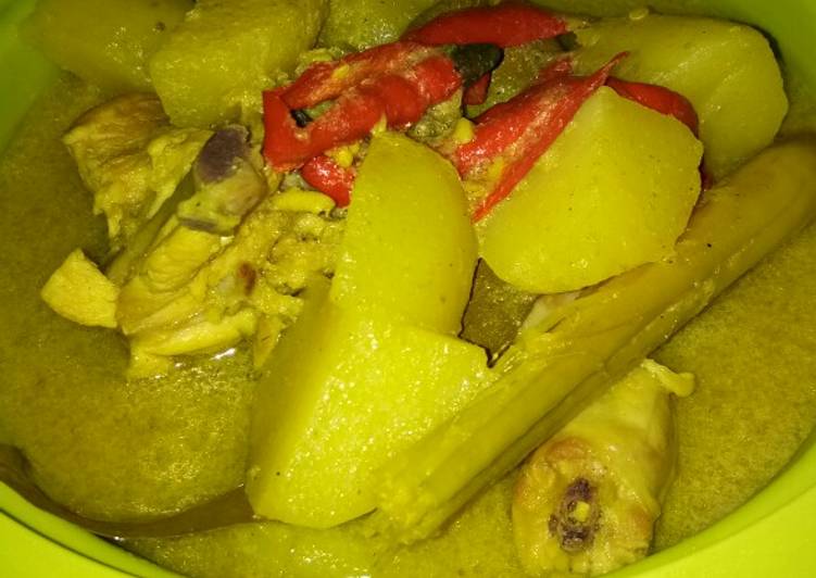 gambar untuk resep makanan Opor Ayam Bumbu Kuning